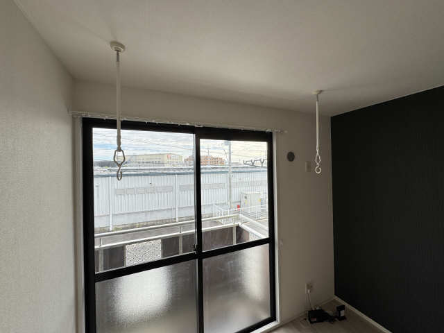 室内物干し（西側洋室）