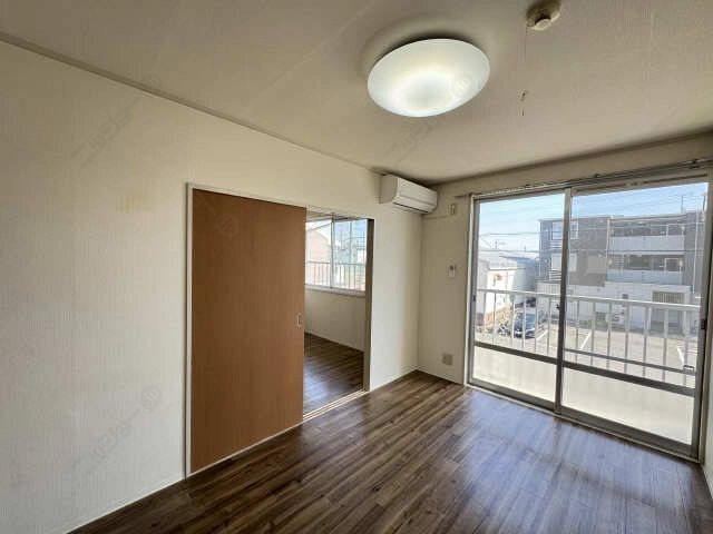 南洋室（西側）