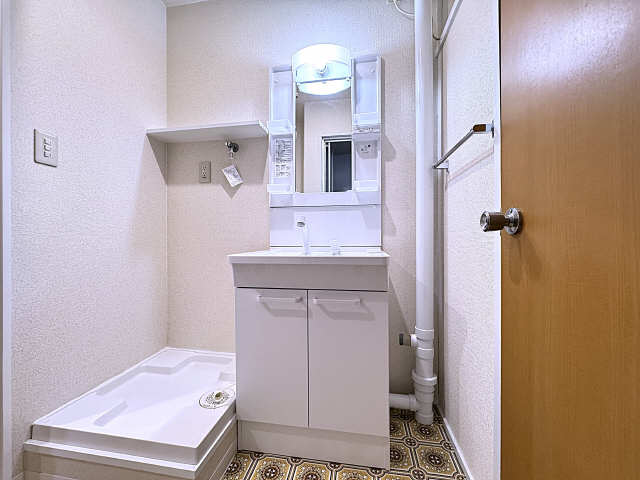 シャワー付洗面台