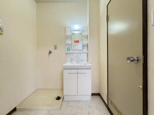 シャワー付洗面台