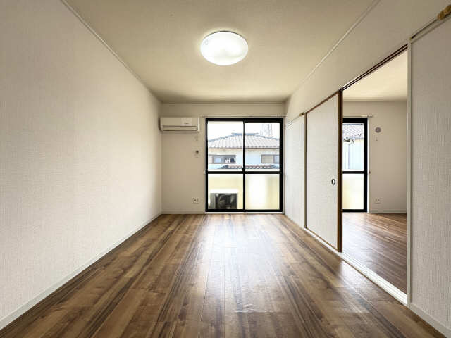 南東洋室