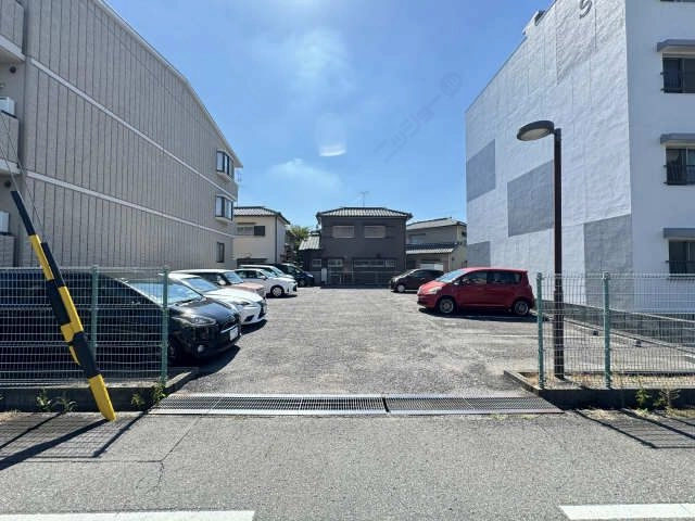 駐車場（西側）