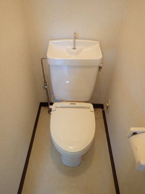 メゾンオオワキ 1階 WC