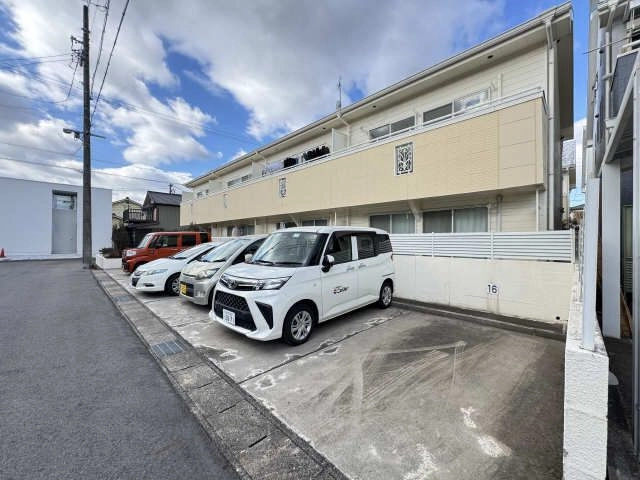 駐車場(南側)