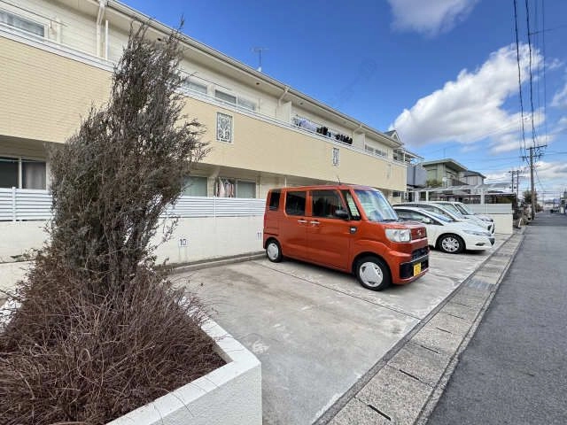 駐車場(南側)