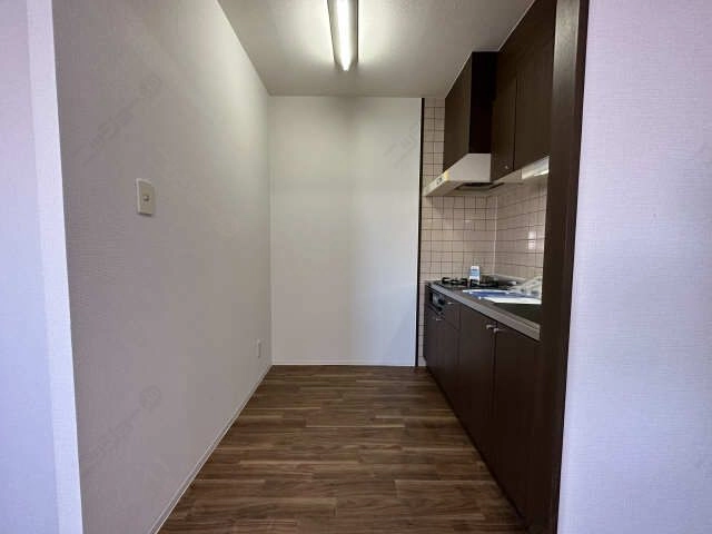 冷蔵庫置き場