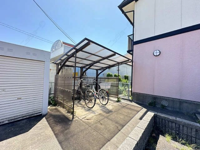 駐輪場（南棟）