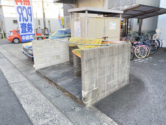 ゴミ置き場