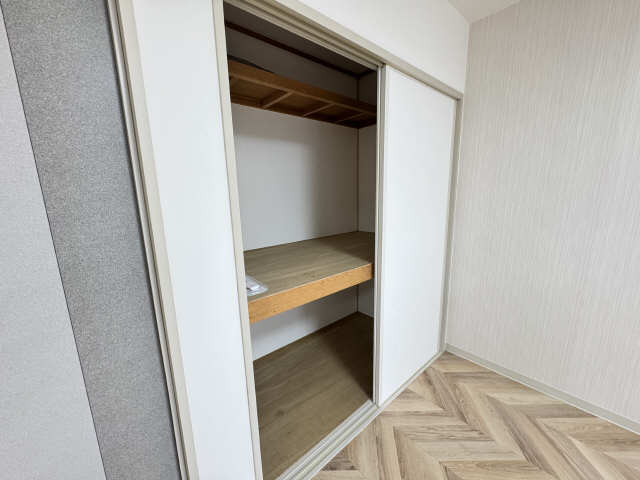 東洋室収納