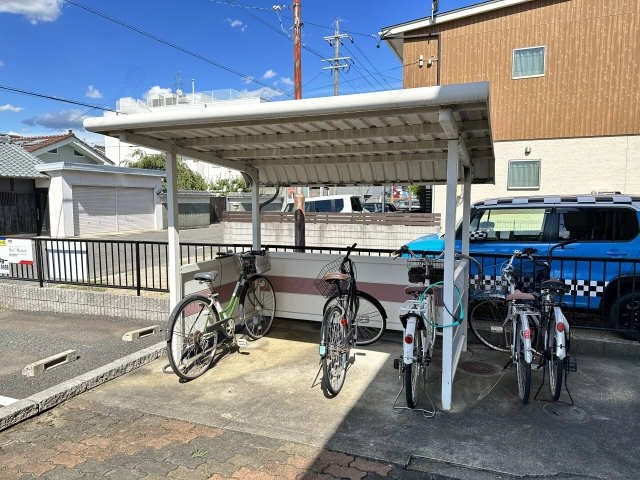 駐輪場（Ａ棟）