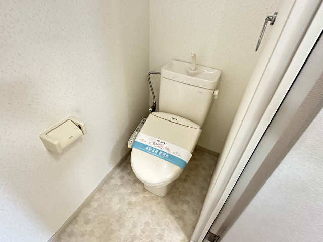 カスティ－ヌ青山 2階 WC
