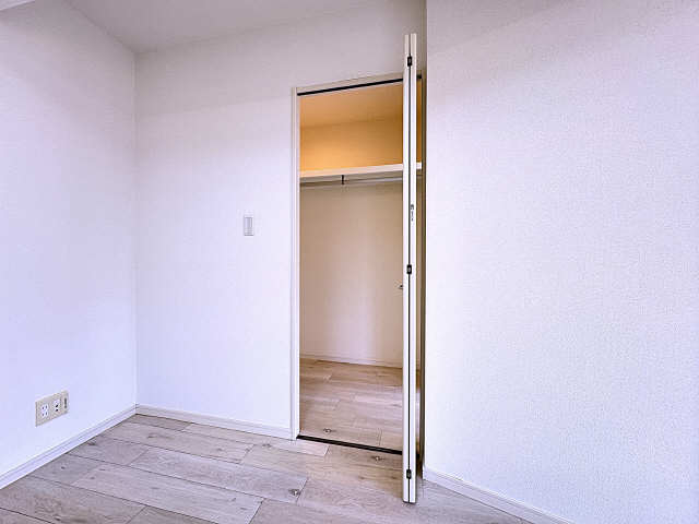 リビング・ｳｫｰｸｲﾝｸﾛｰｾﾞｯﾄ