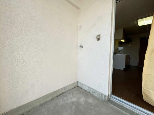 洗濯機置場（ベランダ）