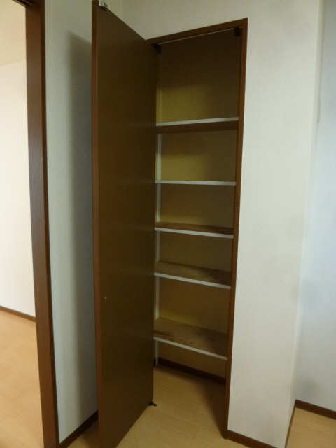 ダイニング収納