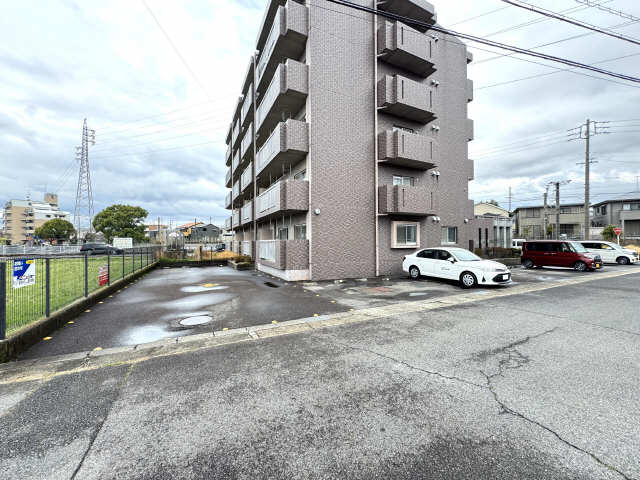 駐車場（東側）