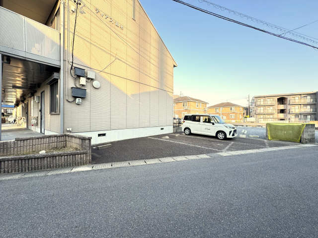 駐車場（西側）