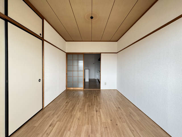 南東洋室