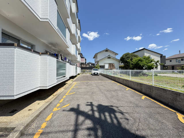 駐車場（南�側）