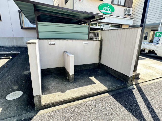 ゴミ置き場