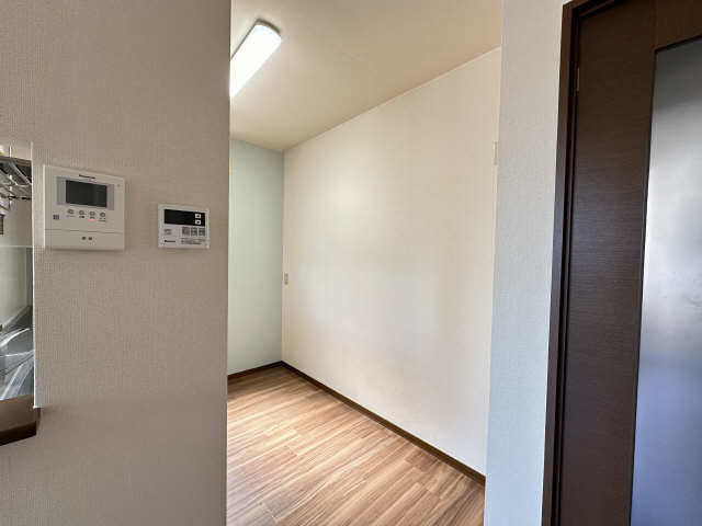 冷蔵庫置き場