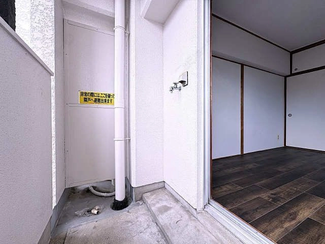 洗濯機置場（ベランダ）