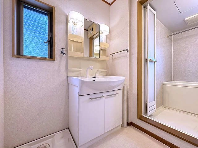 シャワー付洗面台