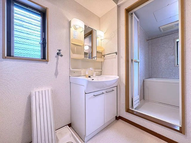 シャワー付洗面台