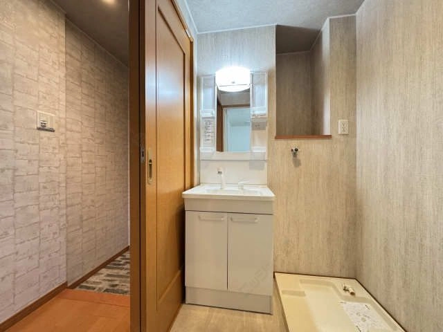 シャワー付洗面台