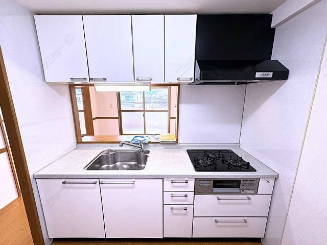 システムキッチン（３口ガス）