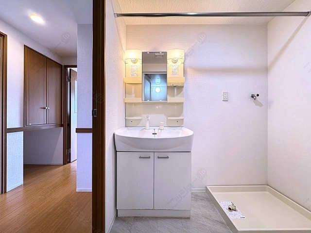 シャワー付洗面台