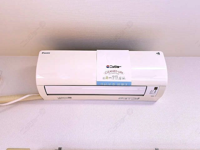 リビング・エアコン