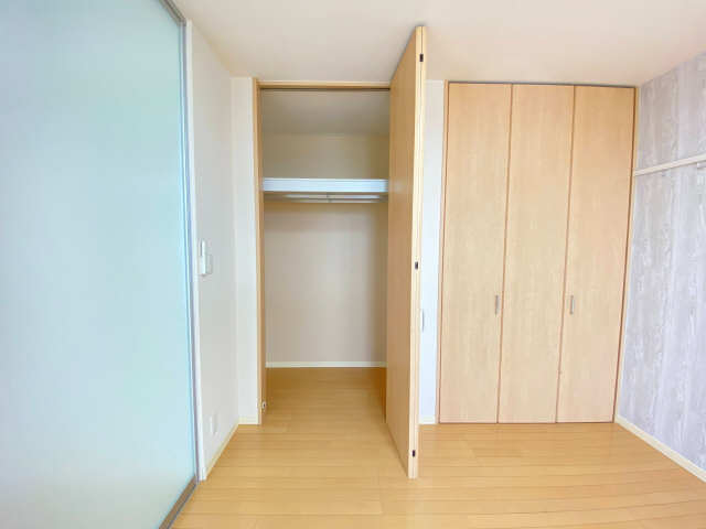 洋室収納