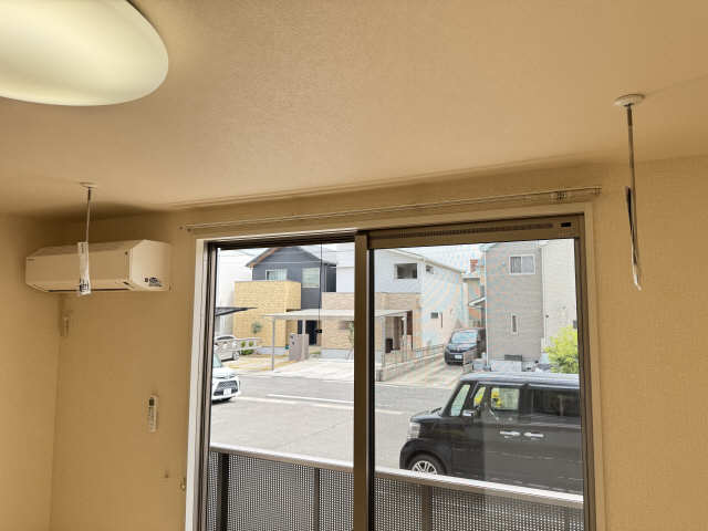 室内物干し竿かけ