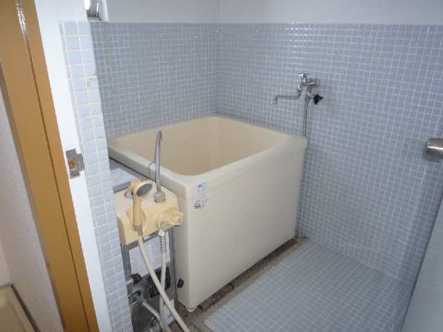 プリミエール林島 4階 浴室