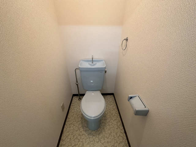 Ｊ２ハイツ 2階 WC