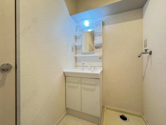 シャワー付洗面台