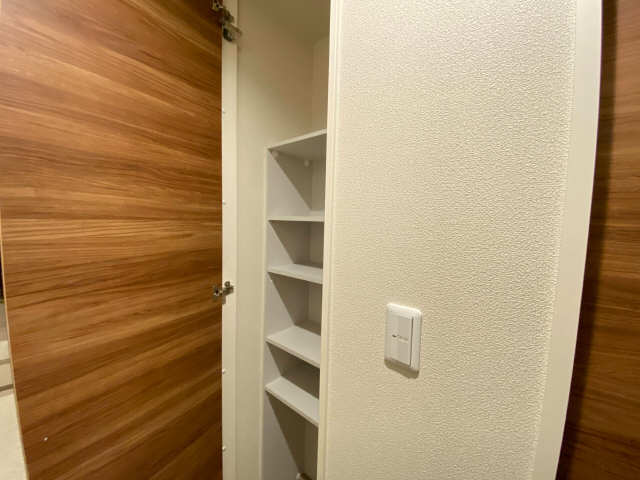 通路収納