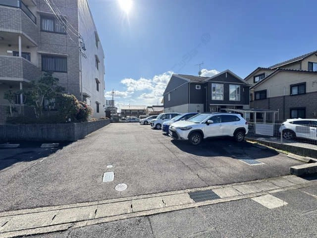 駐車場（西側）