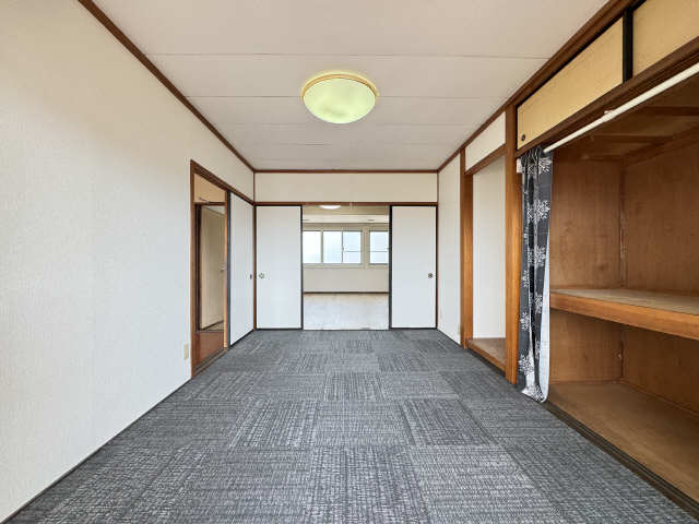 南東洋室