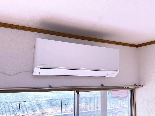 南東洋室・エアコン