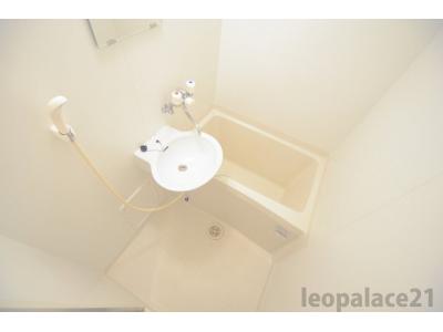 レオパレス陽高 2階 浴室