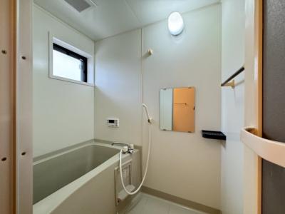 MAISONNETTEアルペンローゼ 2階 浴室