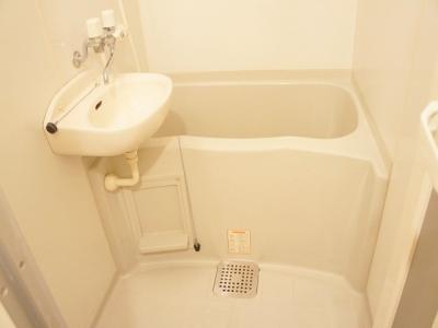 レオパレスグランベル 3階 浴室