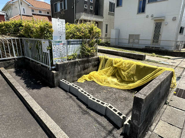 敷地内ゴミ置き場