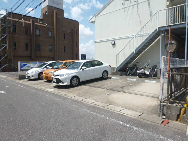 セジュールみゆき 2階 駐車場