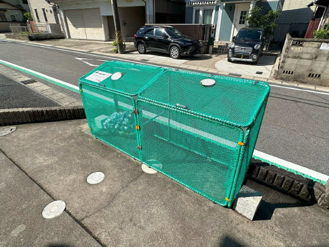 敷地内ゴミ置き場