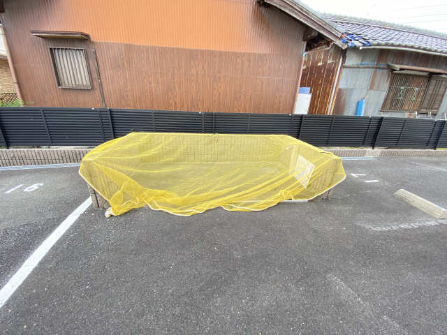 敷地内ゴミ置き場