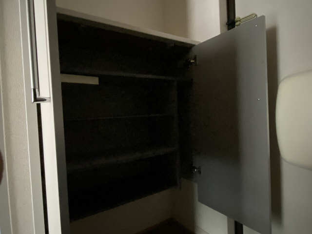 シューズボックス