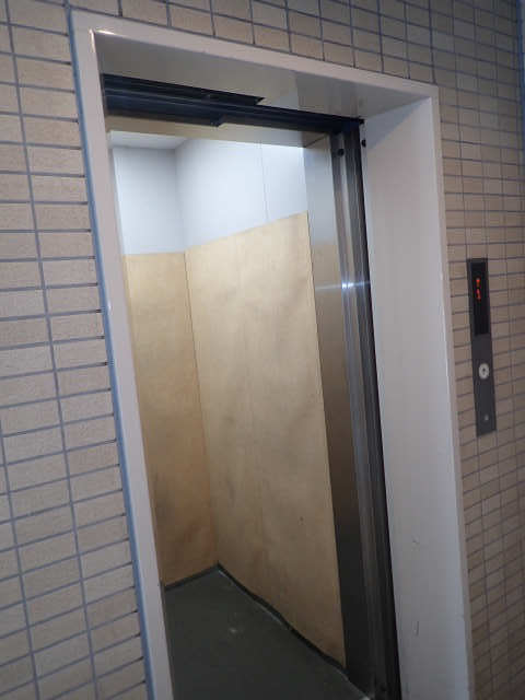 エレベーター