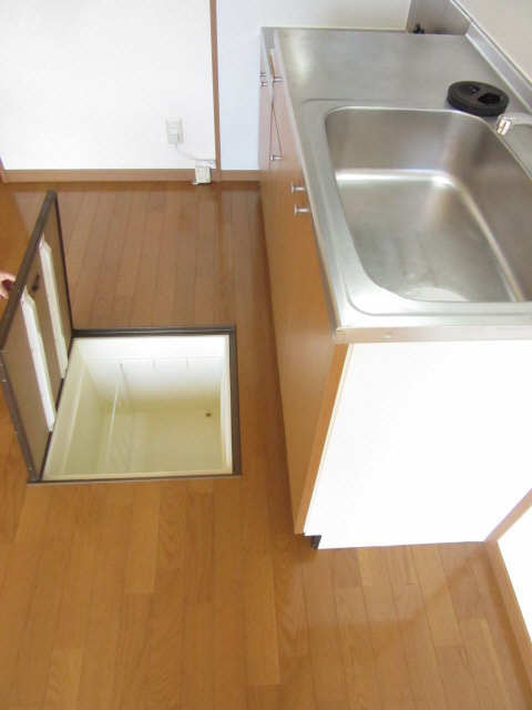 キッチン床下収納